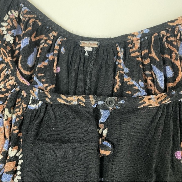 Free People Black Paisley Button Front Tunic Top - Picture 9 of 10